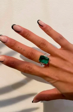 ANILLO DE PLATA CON ESMERALDA VINTAGE CON CIRCONITAS