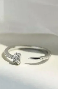 ANILLO FINO TORNILLO PLATA