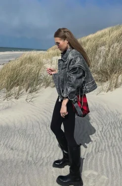 CHAQUETA DE CUERO OVERSIZED VINTAGE