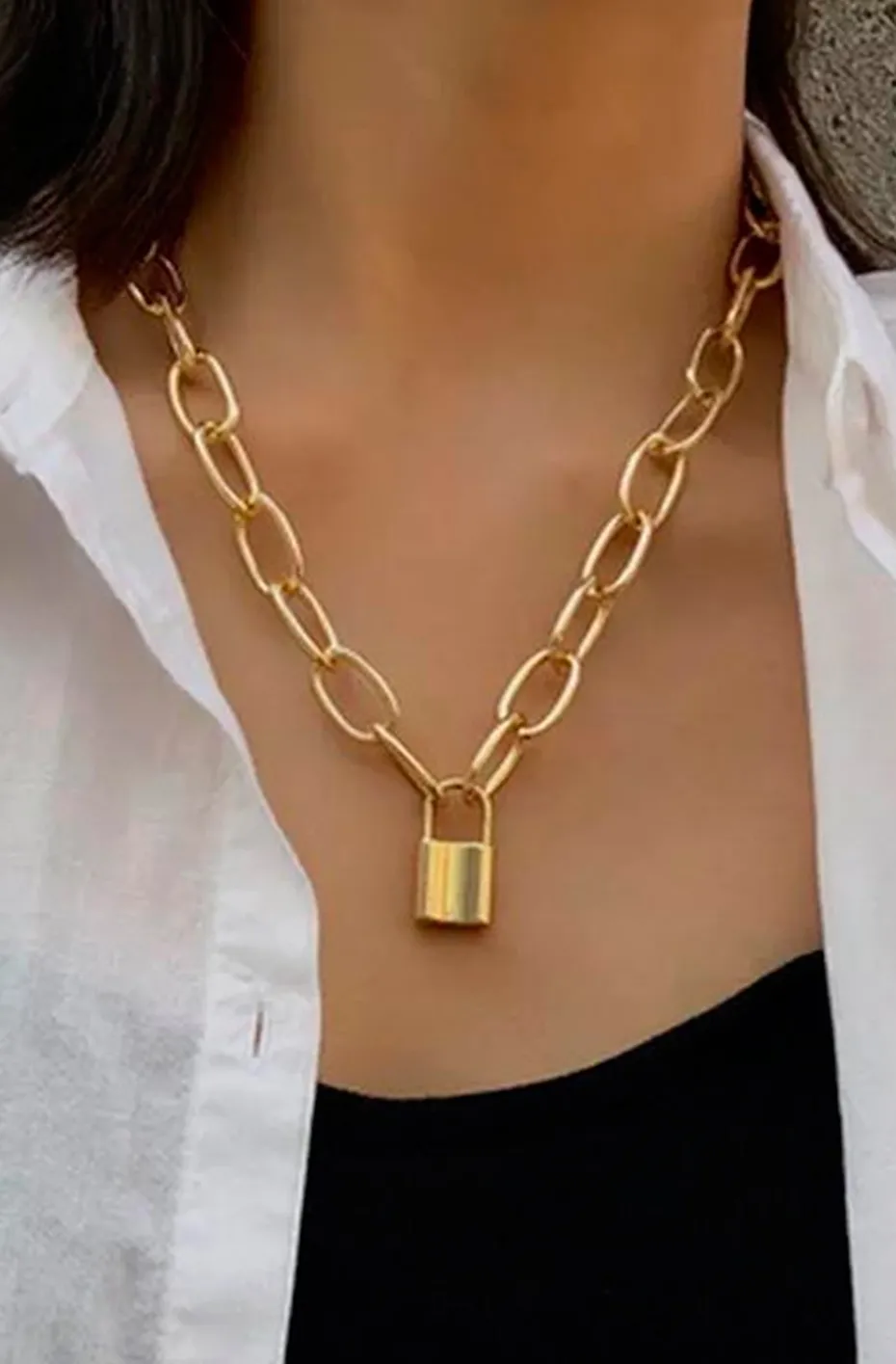 COLLAR CADENA LOCKED
