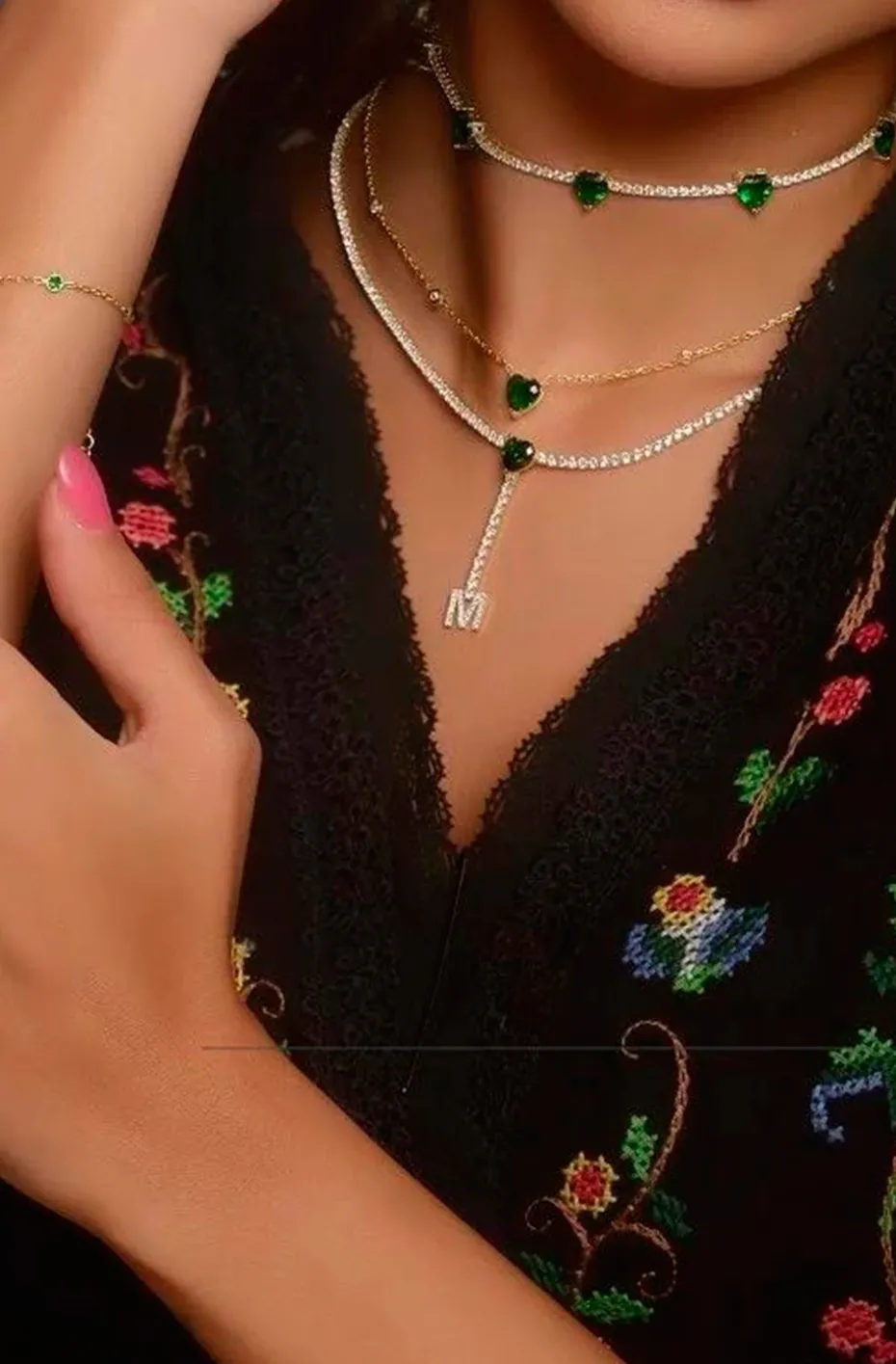 COLLAR CORAZONES VERDE ESMERALDA