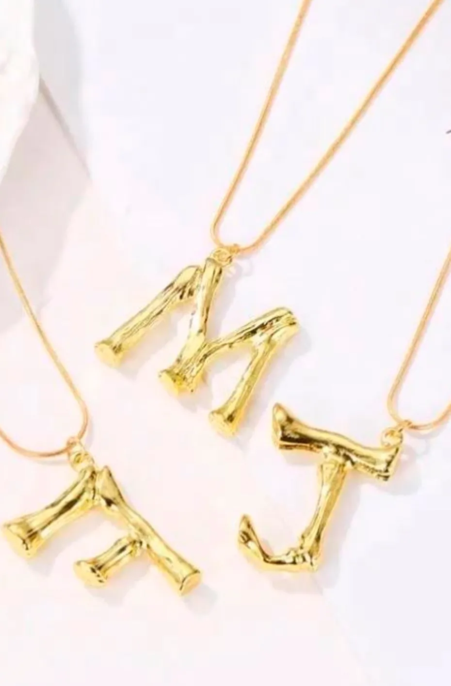 COLLAR INICIAL ¨M¨