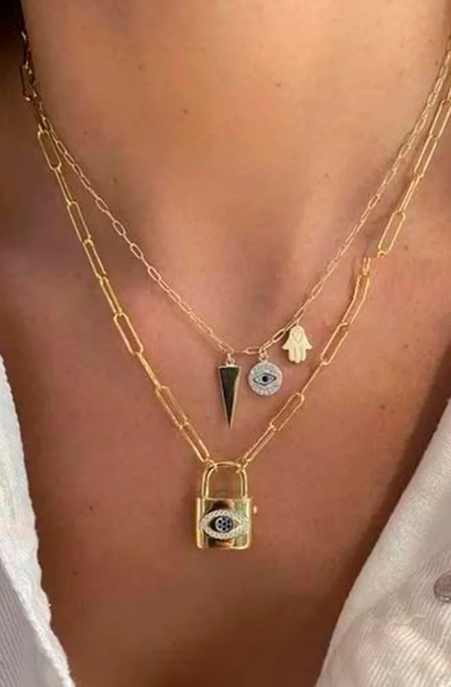 COLLAR LOCKED LOVE LOVE