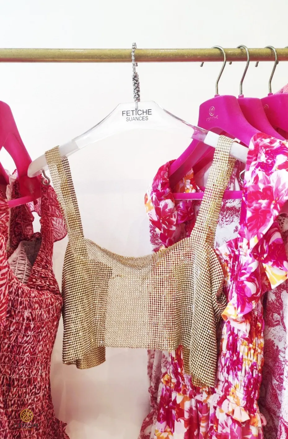 CROP TOP CRISTALES DORADO