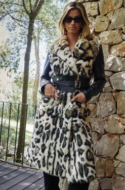 GINEBRA ANIMAL PRINT COAT BY FETICHE SUANCES