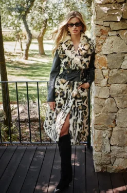 GINEBRA ANIMAL PRINT COAT BY FETICHE SUANCES
