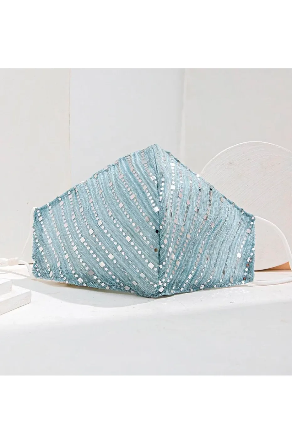 MASCARILLA AZUL DETALLES PLATA