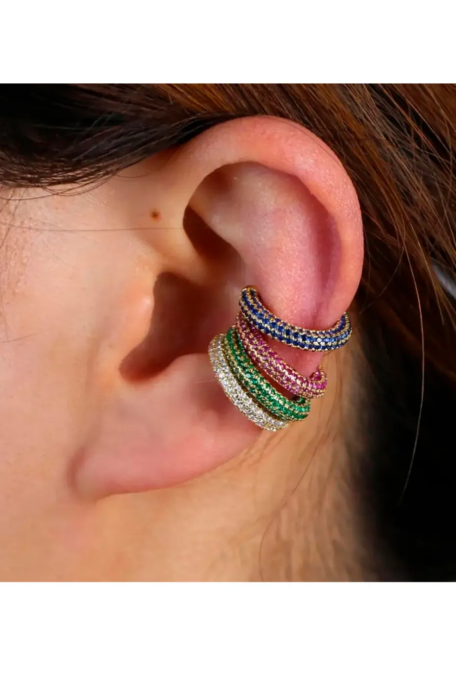 PENDIENTE EAR CUFF DE CRISTALES