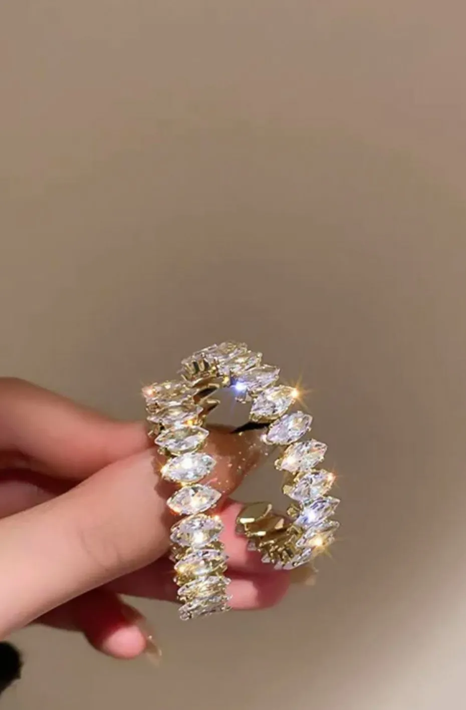 PENDIENTES ARO BRILLANTES OVALADOS