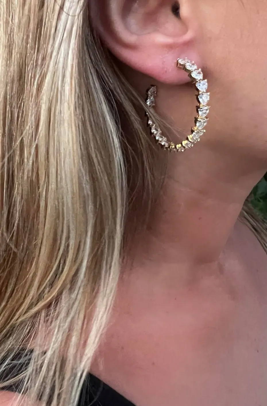 PENDIENTES ARO CORAZONES DORADO