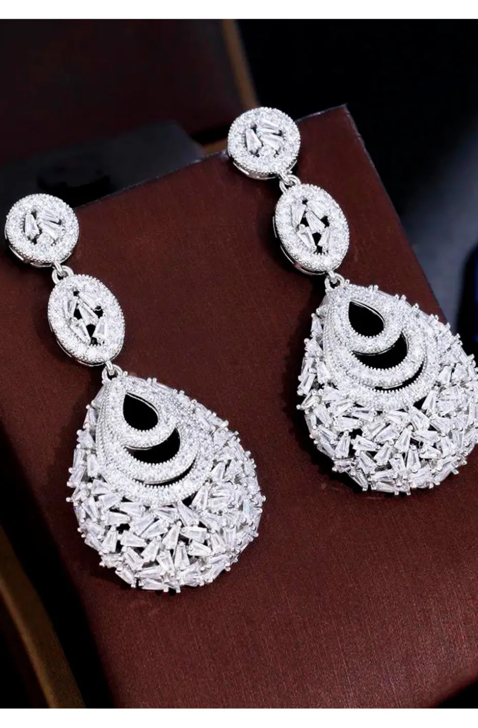 PENDIENTES CIRCONITAS ROYAL