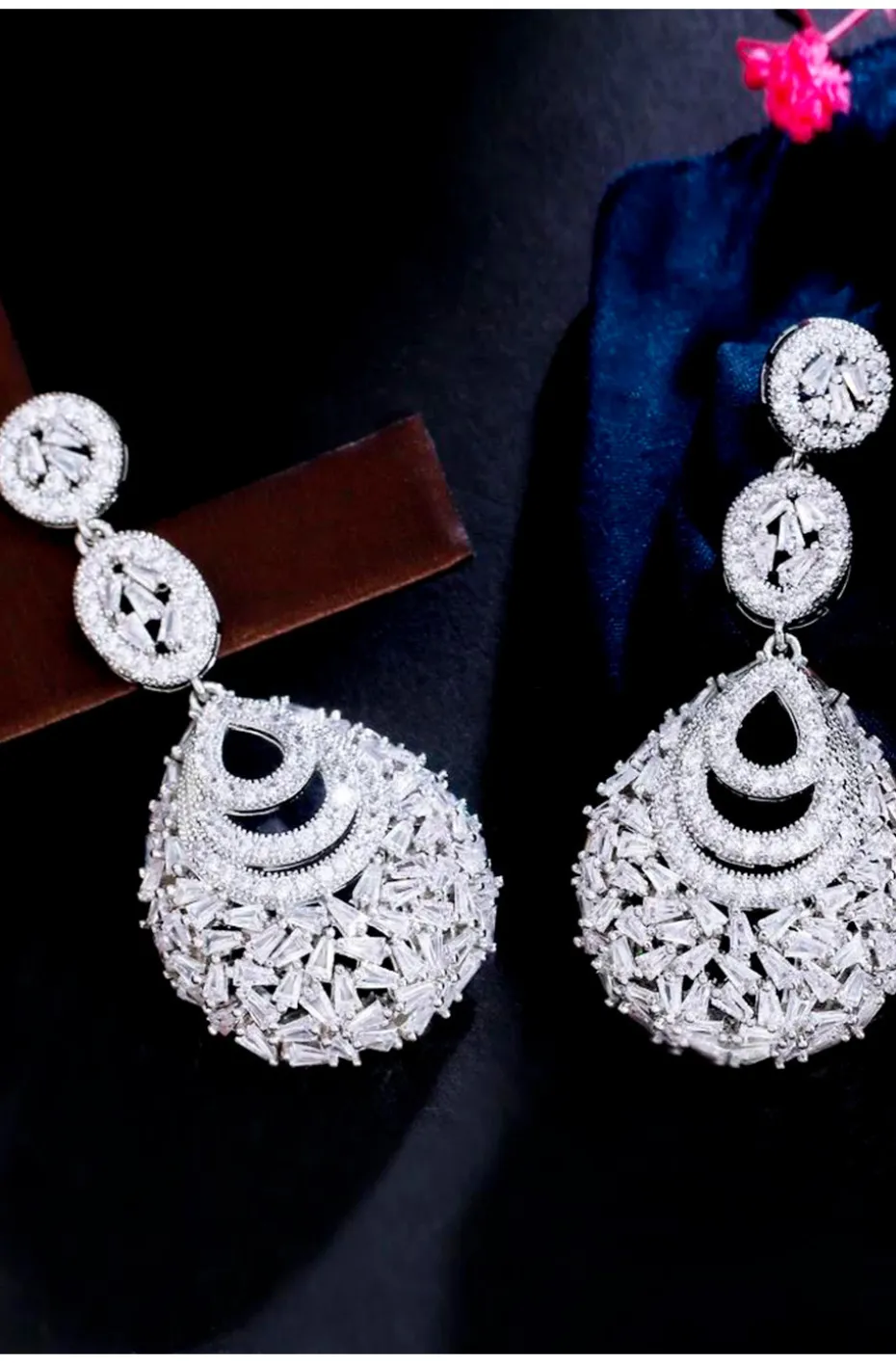 PENDIENTES CIRCONITAS ROYAL