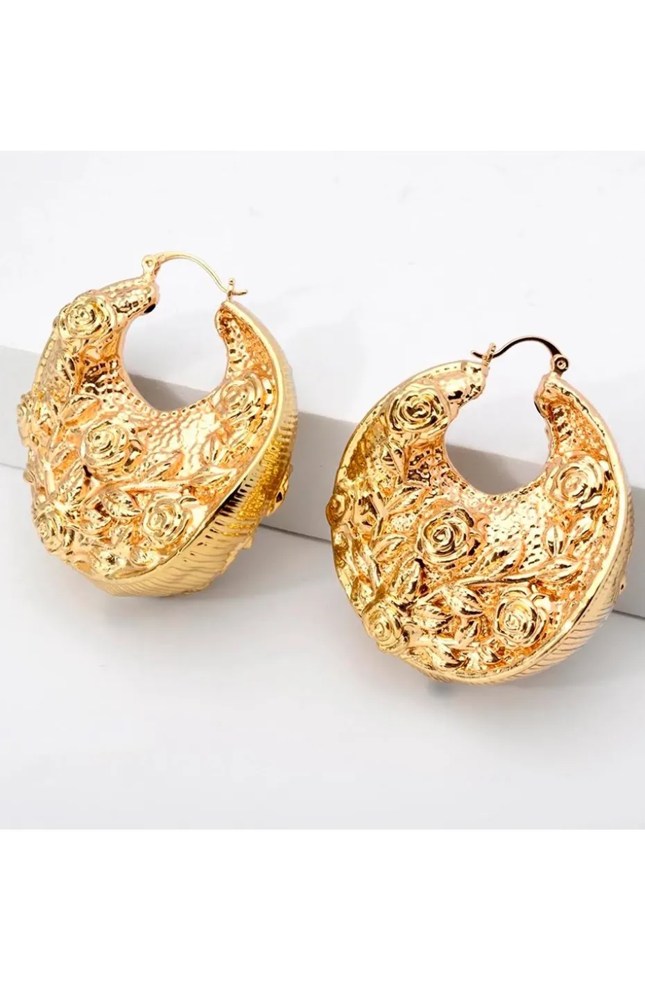 PENDIENTES DE ARO FLORES
