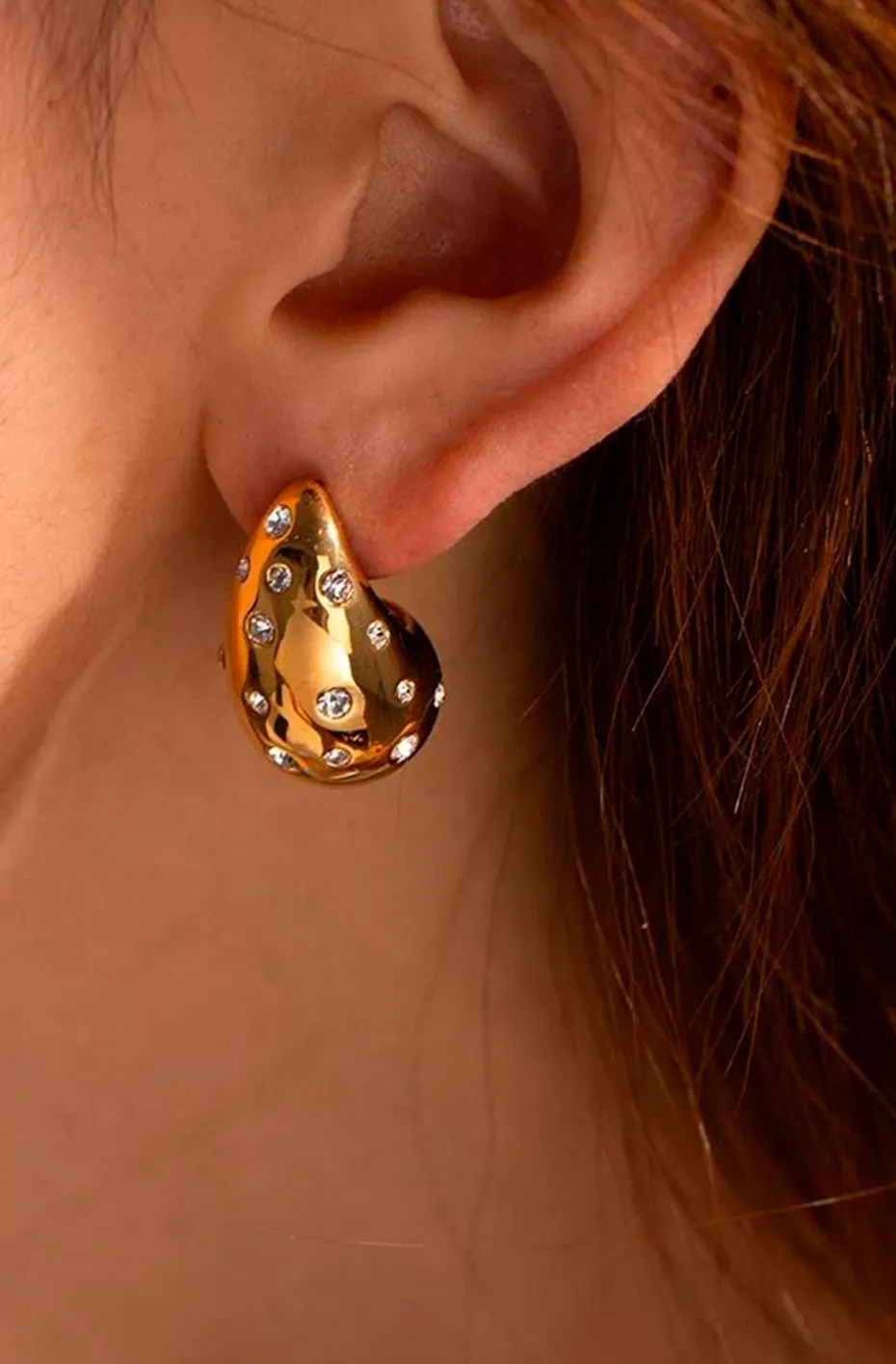 PENDIENTES DROP DORADA CON STRASS