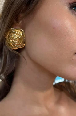 PENDIENTES FLOR DORADA