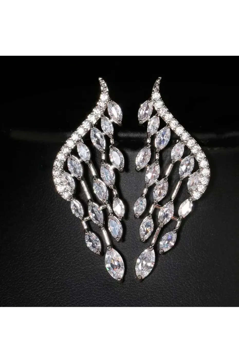 PENDIENTES JOYA EN CASCADA