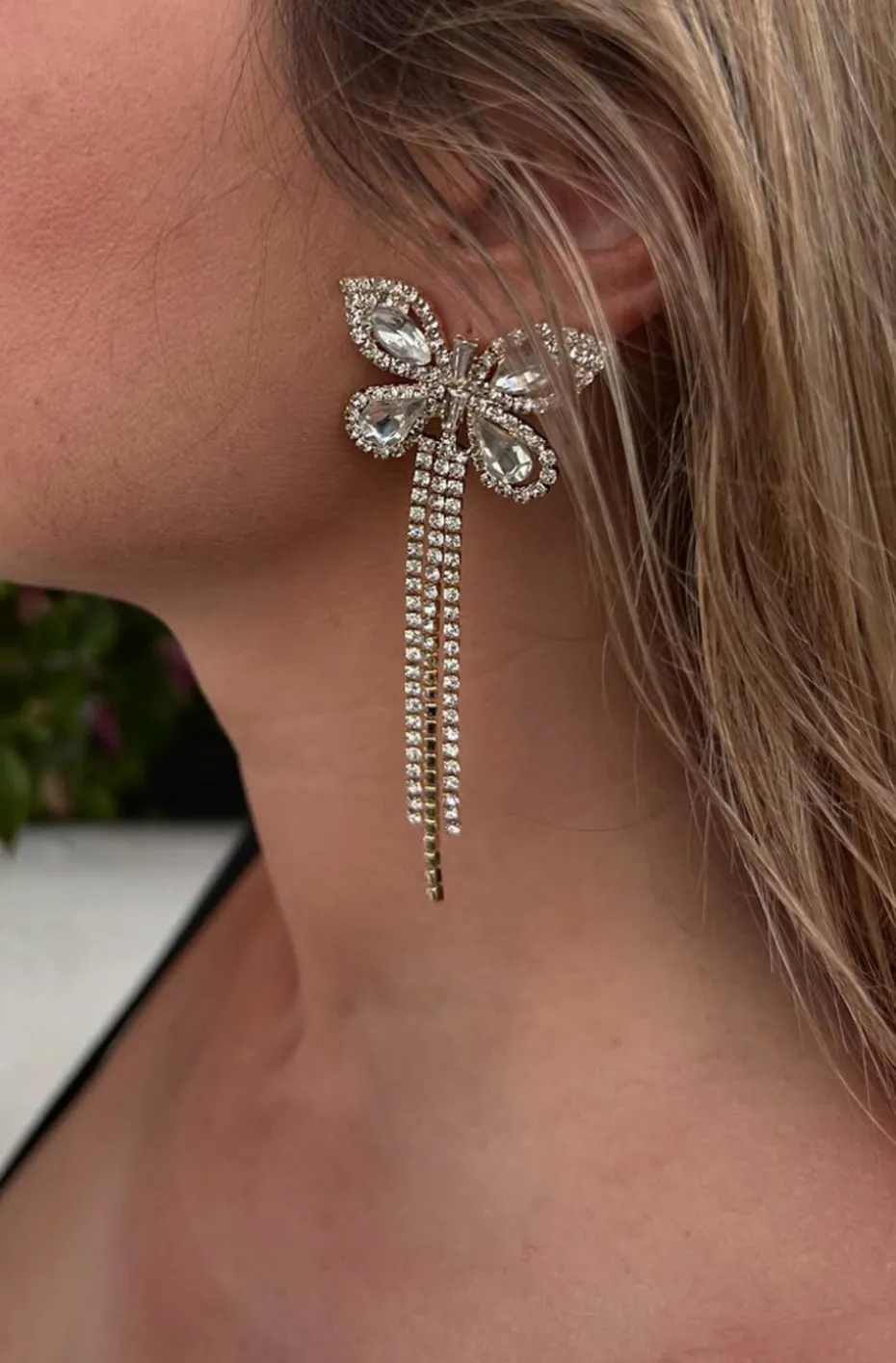 PENDIENTES MARIPOSA Y FLECOS