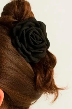PINZA DEL PELO FLOR NEGRA