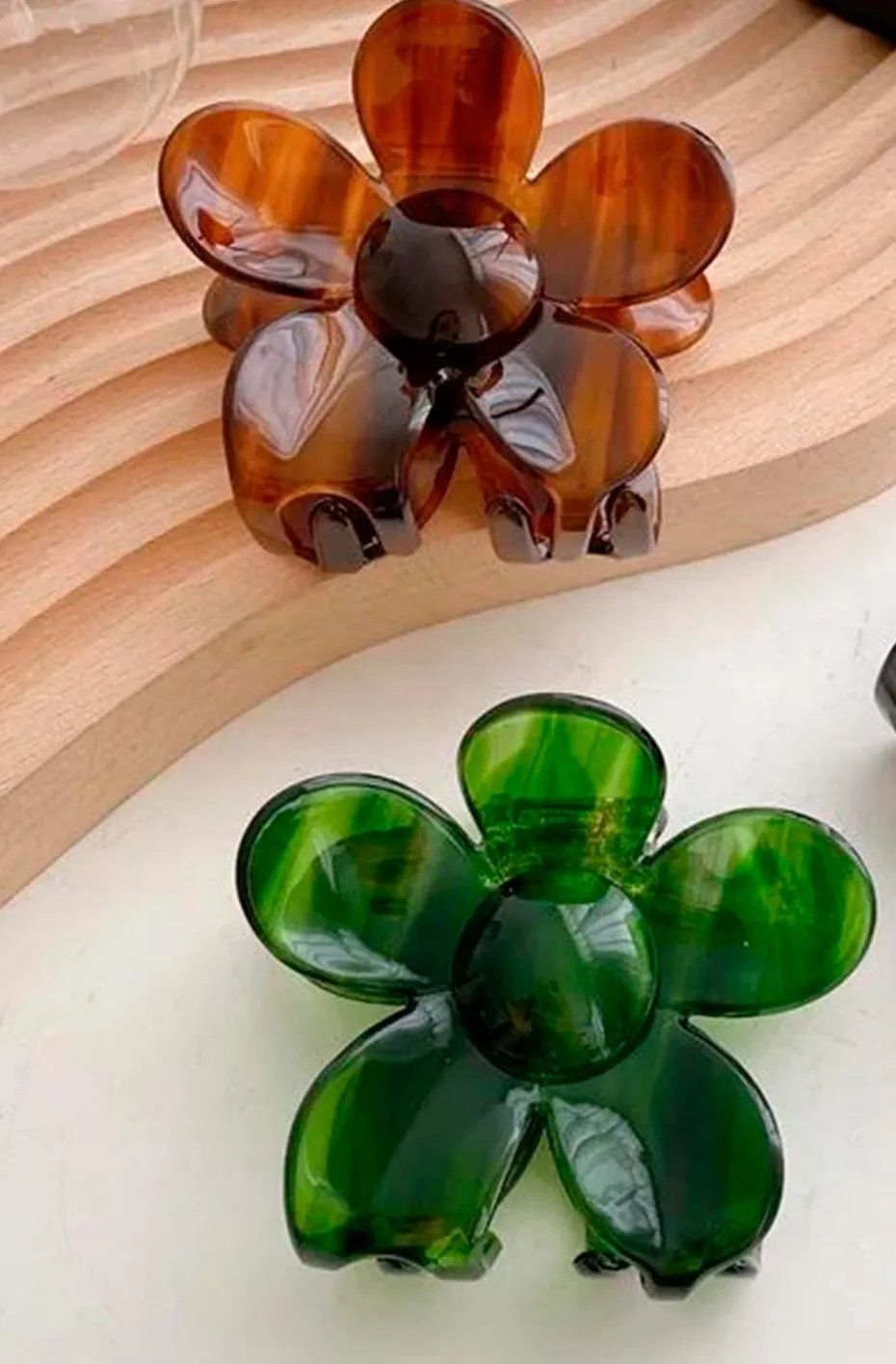 PINZA DEL PELO FLOR VERDE