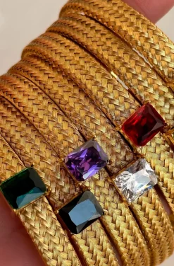 PULSERA DORADA DE ACERO CRISTAL NEGRO