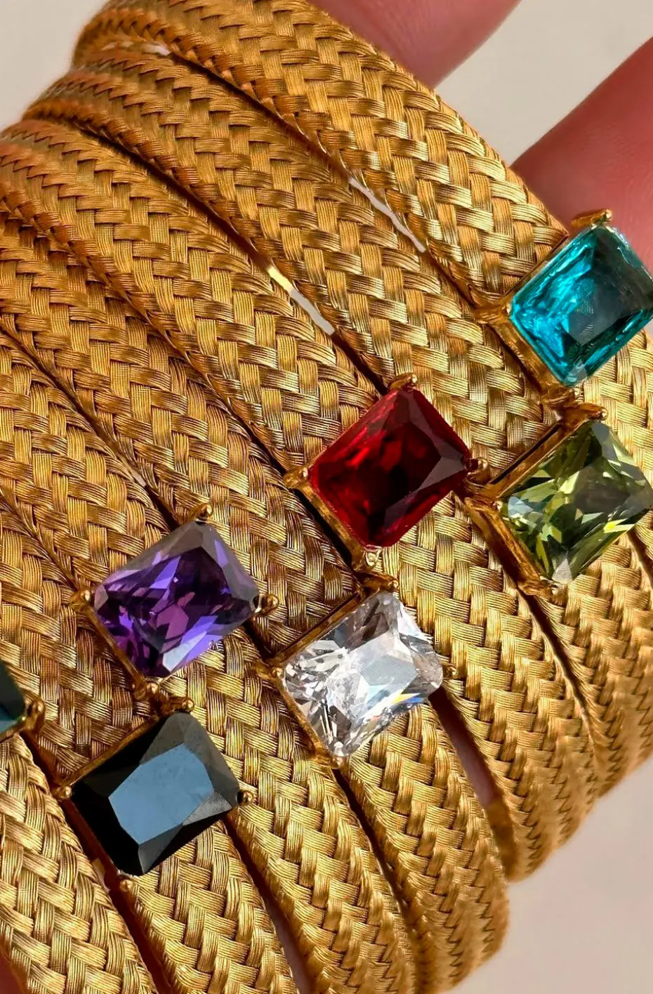 PULSERA DORADA DE ACERO VERDE
