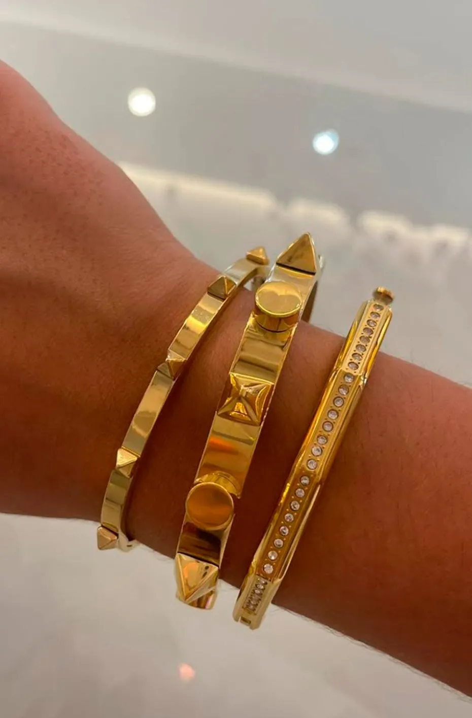 PULSERA STUDS GOLD