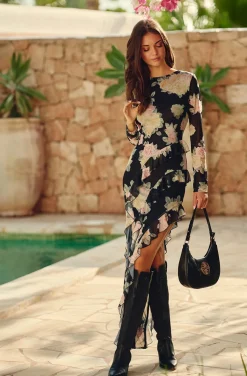 QUEEN OF ROSES DRESS BY FETICHE SUANCES