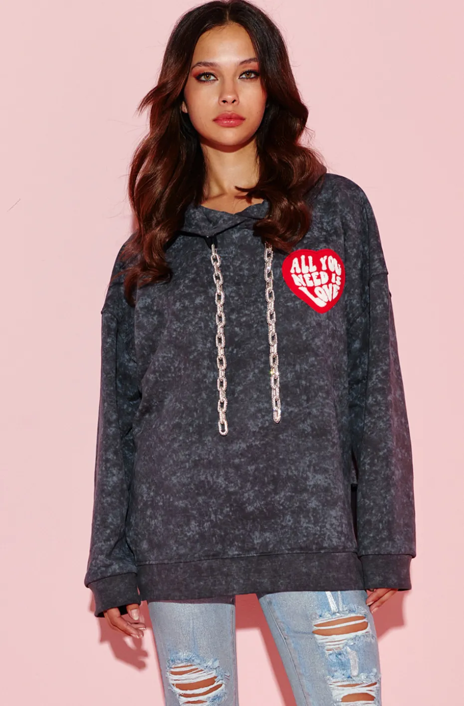 SUDADERA ALL YOU NEED IS LOVE NEGRA BY FETICHE SUANCES