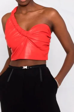 TOP DE CUERO ROJO UN TIRANTE