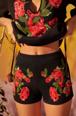 TOP Y SHORT ROSAS ROJAS BY FETICHE SUANCES