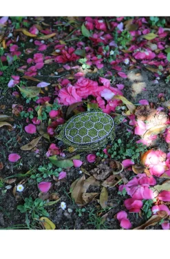 TURTLE CLUTCH