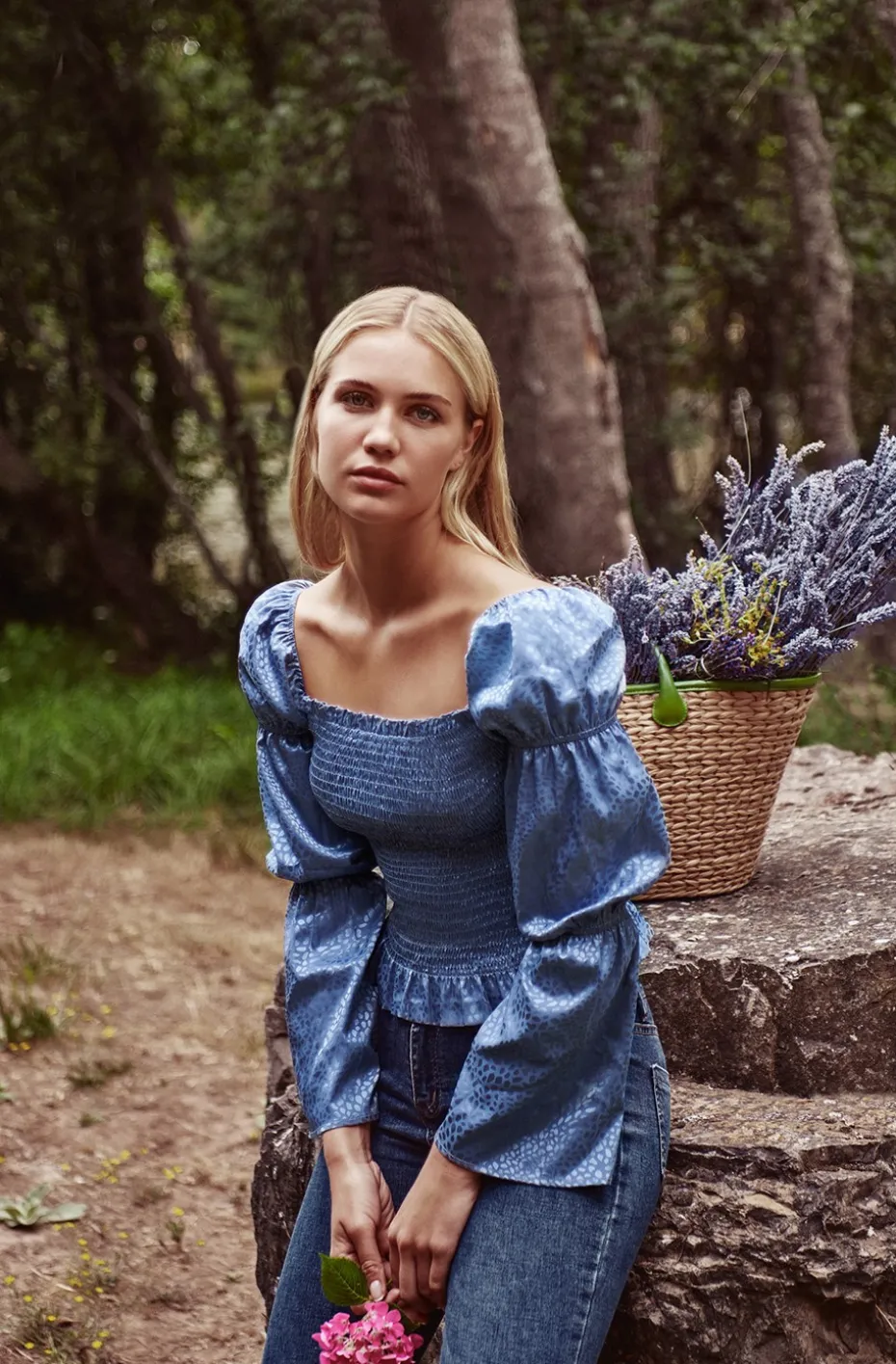 URSULA TOP IN BLUE FETICHE SUANCES